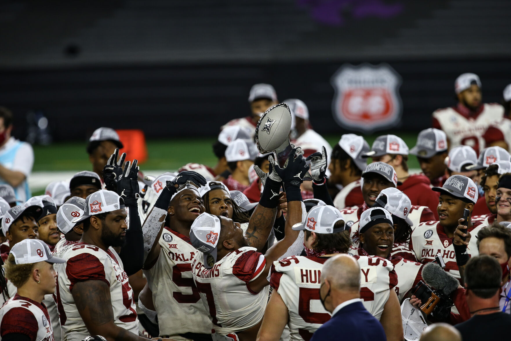 Sooners celebrate